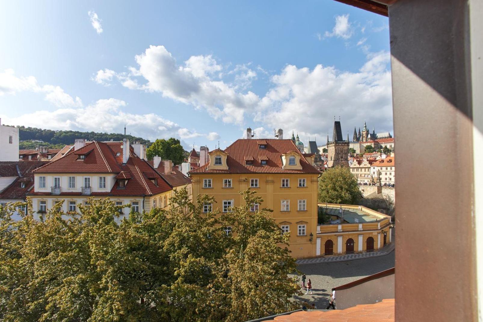 River View Residence By Charles Bridge Prague Exterior photo