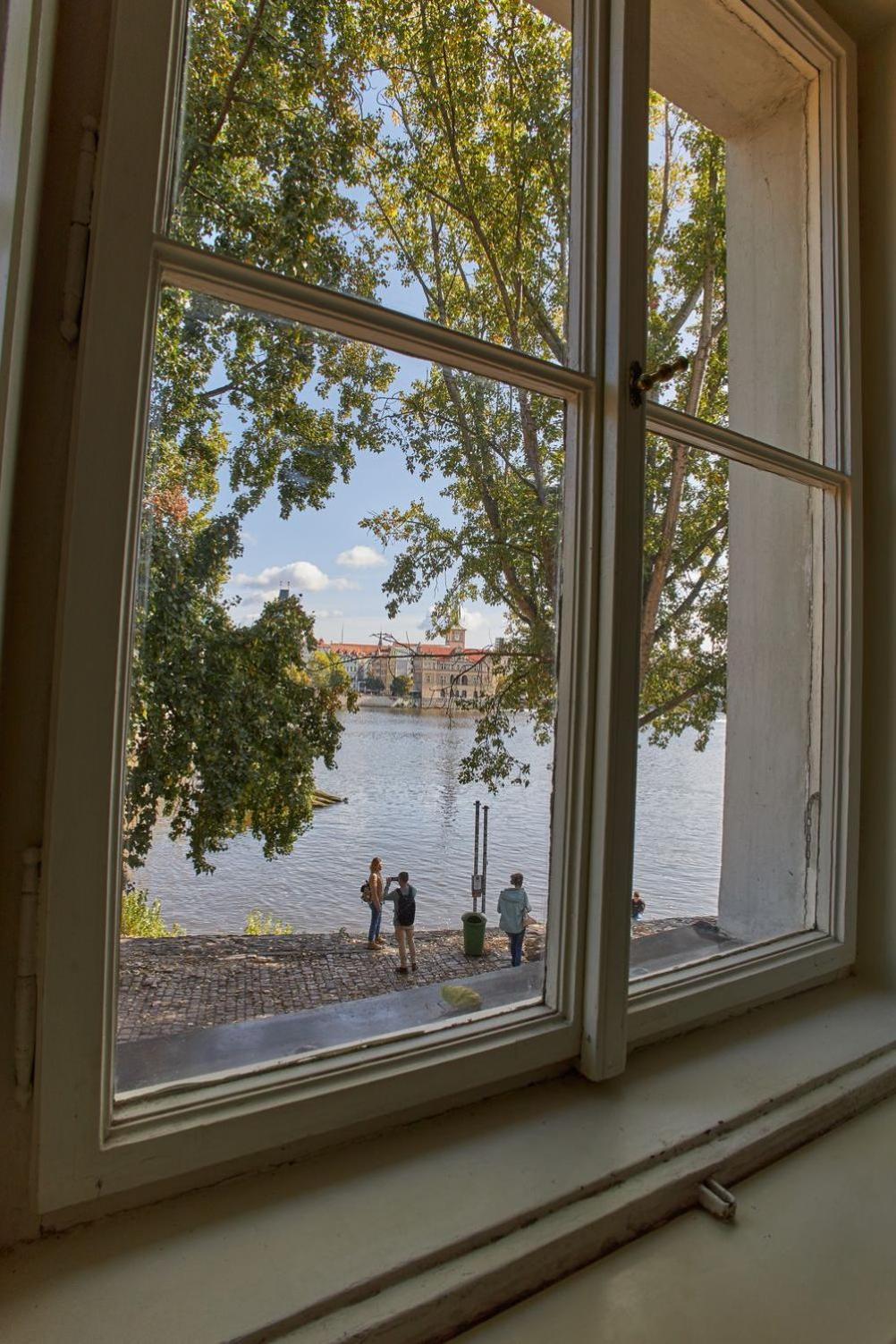 River View Residence By Charles Bridge Prague Exterior photo